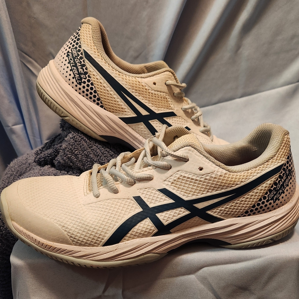 ASICS GEL-Game 9 Pickleball shoe Size 10.5 White And Blue